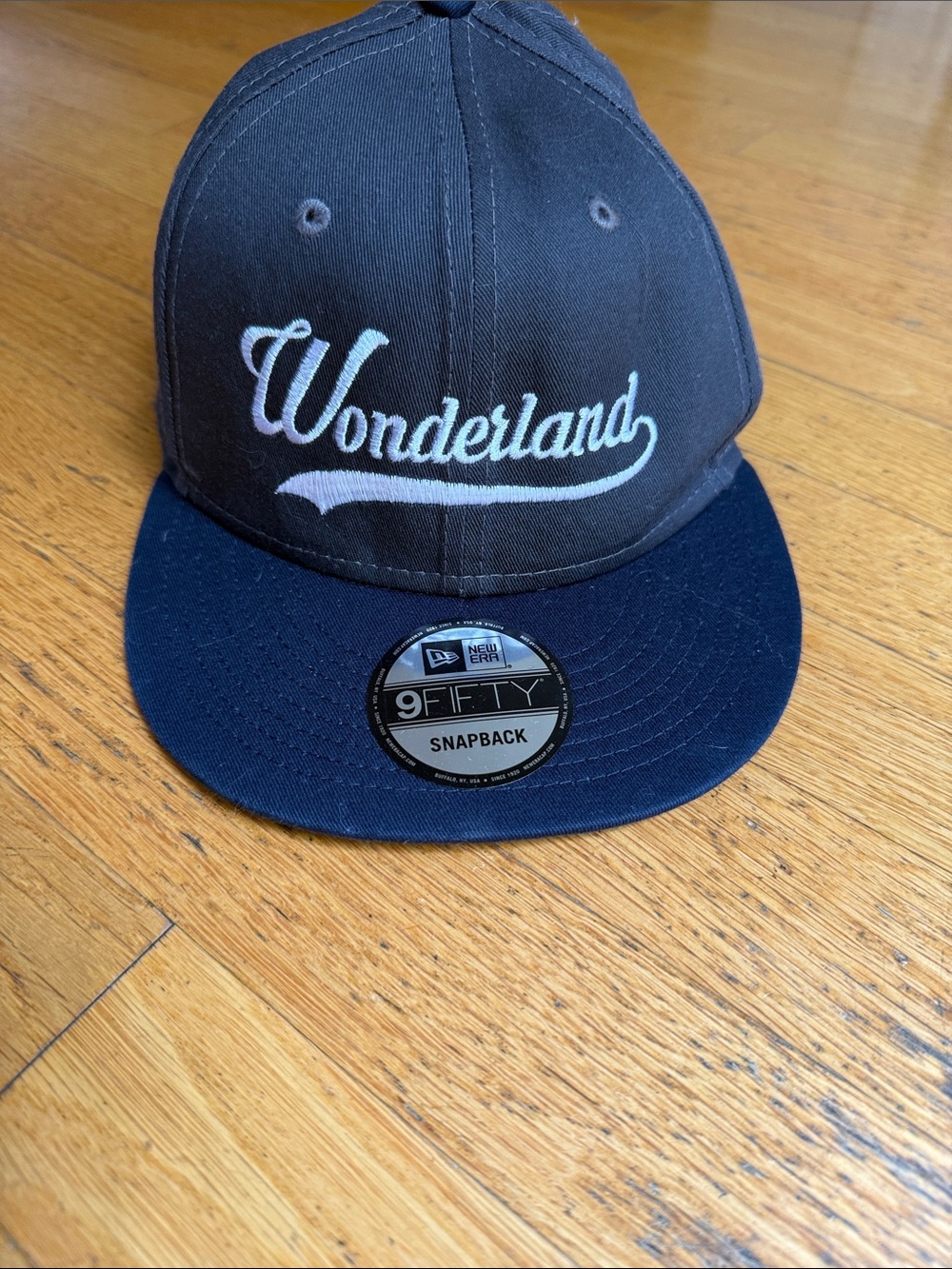 New Era Black & Navy 'Wonderland' 9FIFTY Snapback